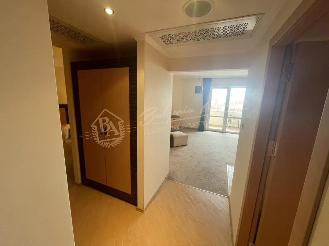 Двухкомнатный апартамент на первой линии в "Маджестик" - доступная цена