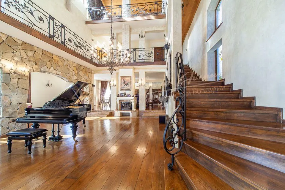 Семейный дом для ценителей роскоши в элитном районе Евксиноград в г.Варна