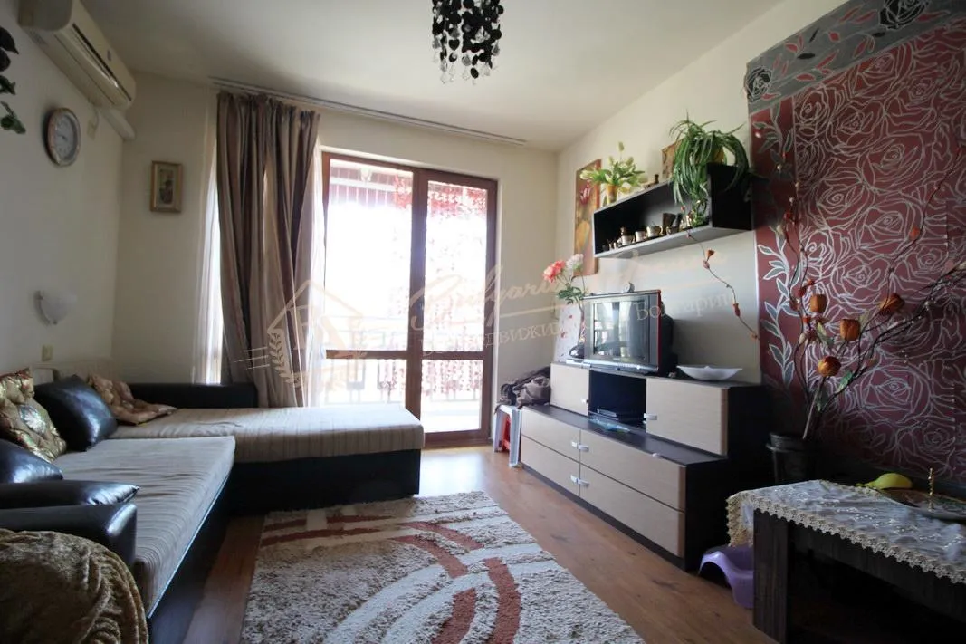 Просторная, меблированная студия на море в г.Святой Влас