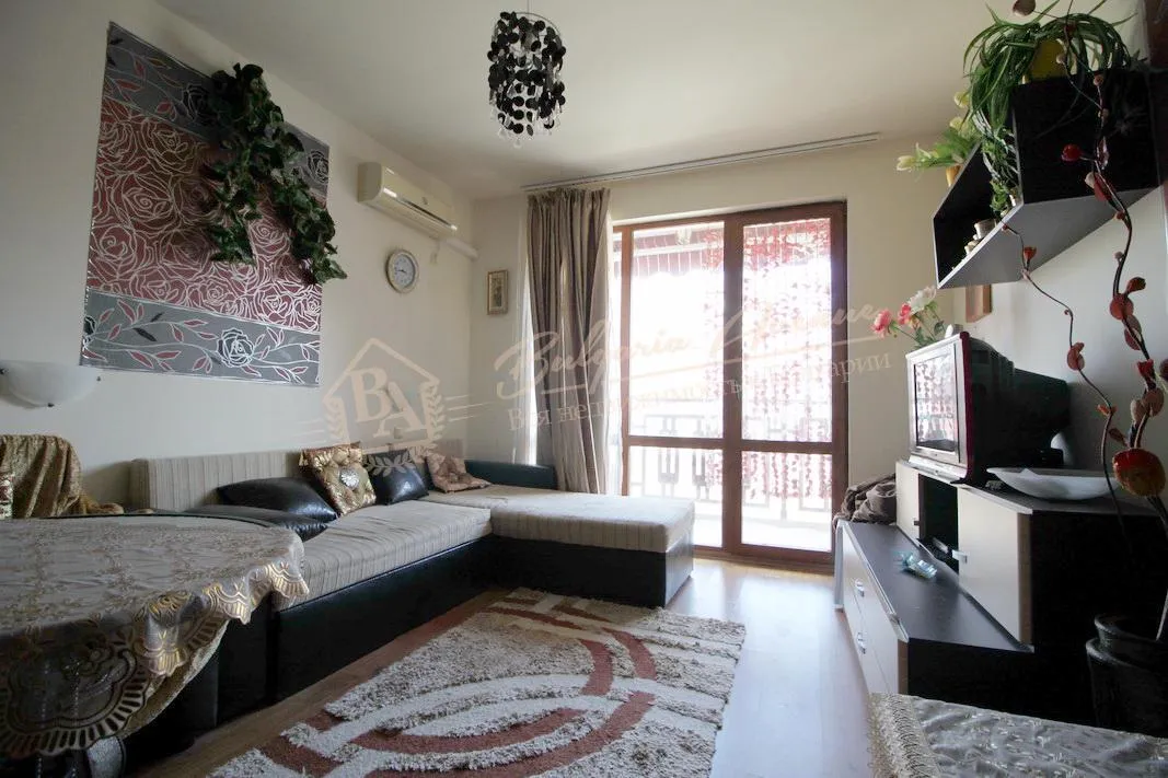 Просторная, меблированная студия на море в г.Святой Влас