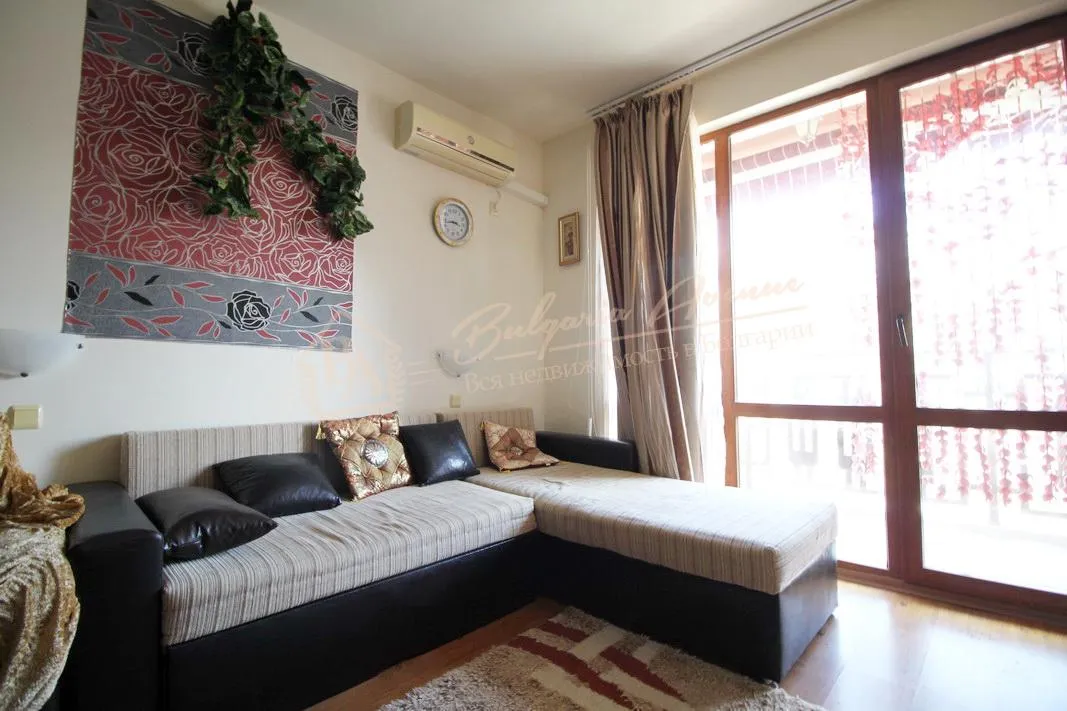 Просторная, меблированная студия на море в г.Святой Влас