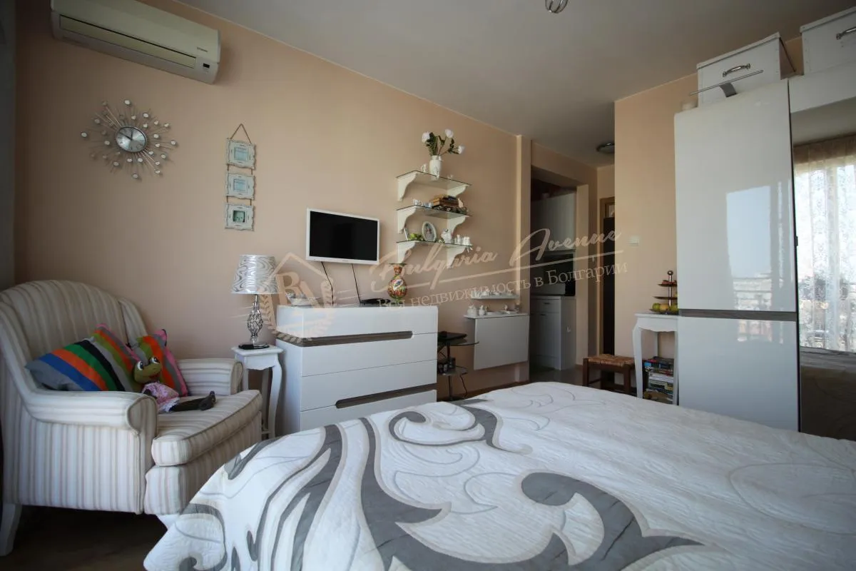 Красиво меблированная студия в закрытом комплексе в к.Солнечный Берег