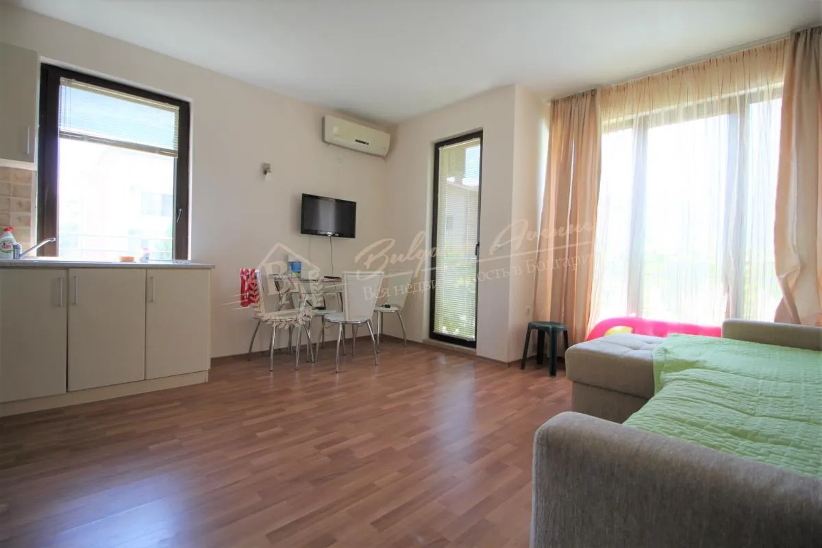 Меблированная студия со вкусом в Амбер комплексе в к.Солнечный Берег