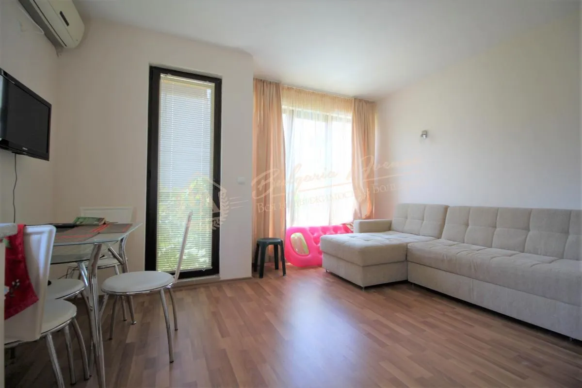 Меблированная студия со вкусом в Амбер комплексе в к.Солнечный Берег