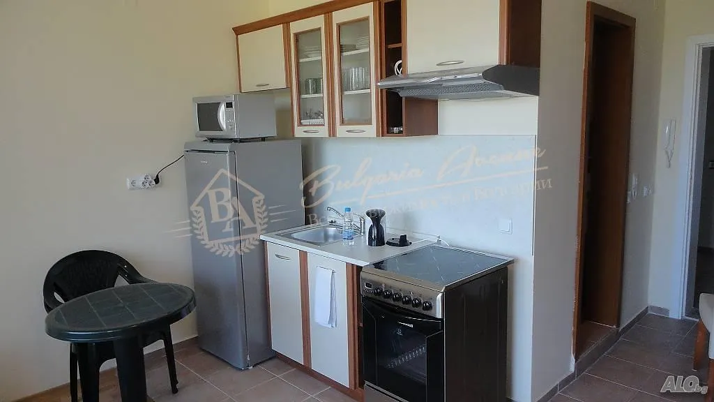 Студия на второй линии в Краун Форт, Святой Влас