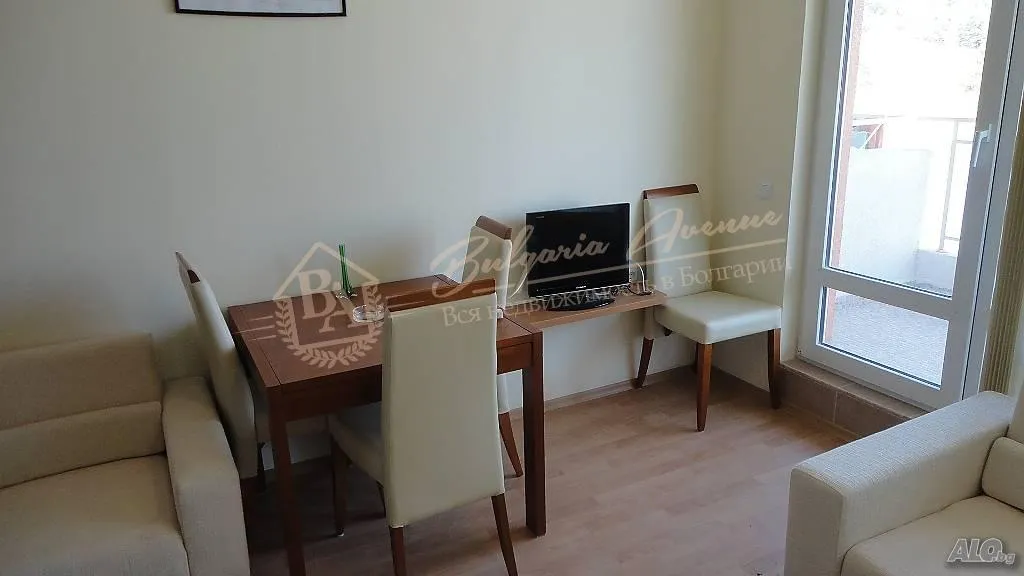 Студия на второй линии в Краун Форт, Святой Влас