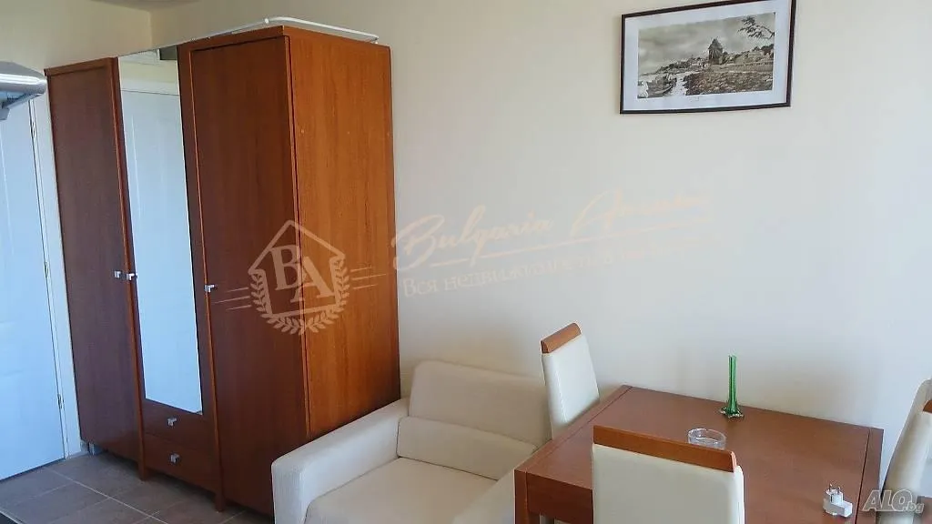 Студия на второй линии в Краун Форт, Святой Влас