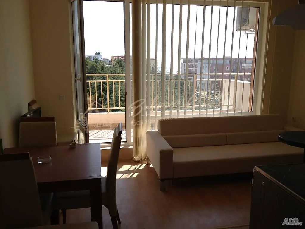 Студия на второй линии в Краун Форт, Святой Влас