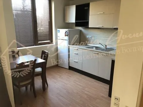 Просторная меблированная квартира на первой линии в г.Св.Влас