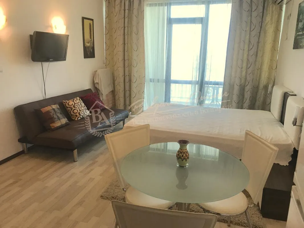 Уютная, просторная квартира в 120 м от моря в к.Солнечный Берег