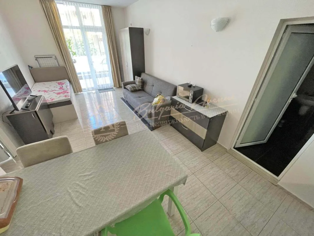 Двухкомнатный апартамент в комплексе SANTA SOFIA, Солнечный берег