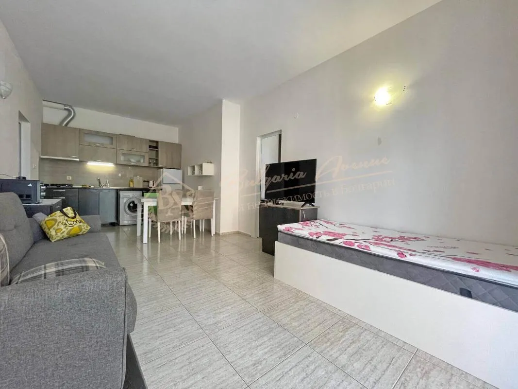 Двухкомнатный апартамент в комплексе SANTA SOFIA, Солнечный берег