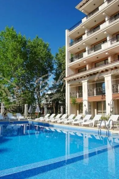 Дизайнерская студия в закрытом комплексе у моря, к.Солненчый Берег