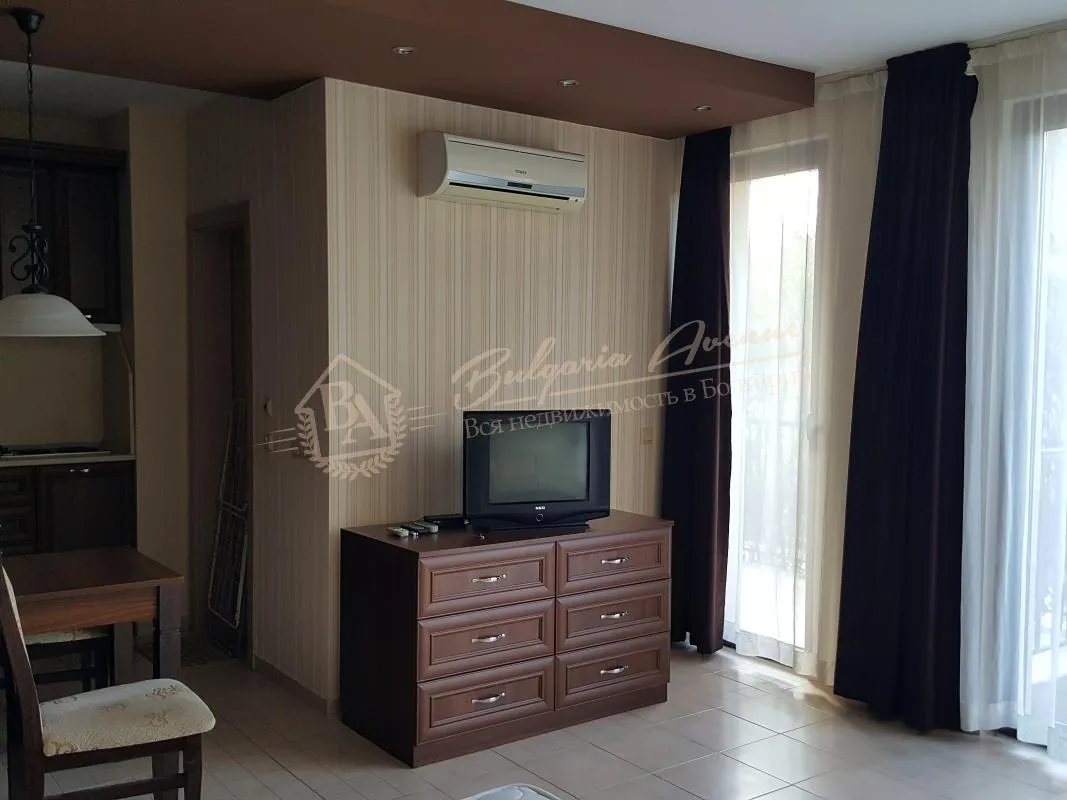 Просторная студия в элитном комплексе на 1 линии моря в г.Созополь