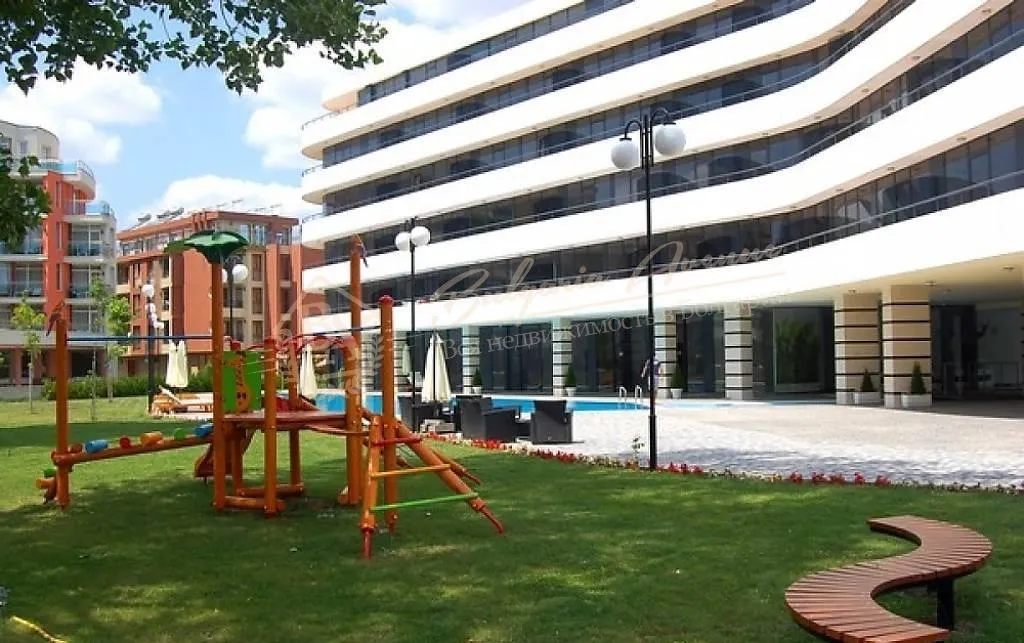 Дизайнерская однокомнатная квартира с мебелью в к.Солнечный Берег