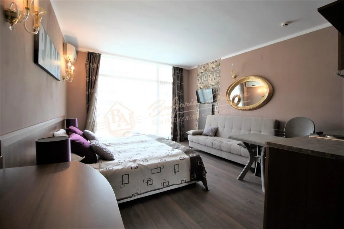 Просторная студия на 2+1, вторая линия в Гренада в к.Солнечный Берег