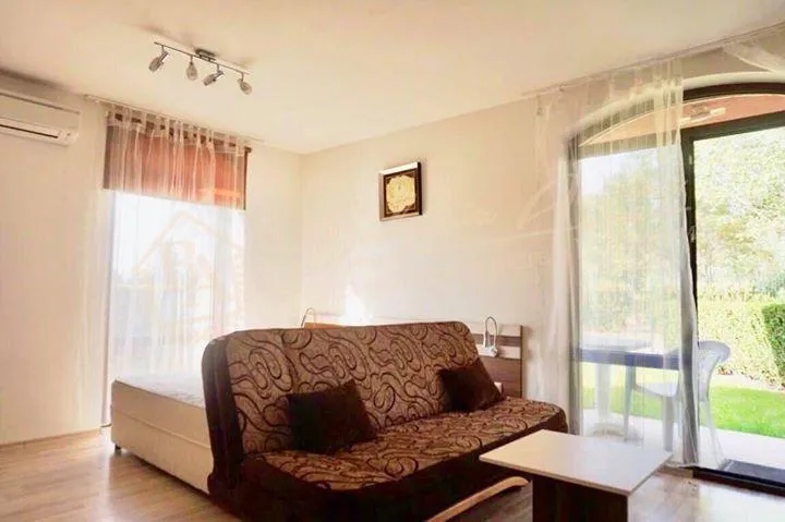 Просторная, меблированная студия с СПА центром, к.Солнечный Берег