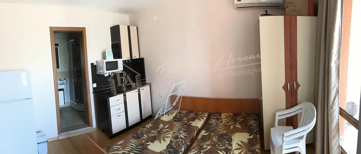 Меблированная студия на первой линии в г. Святой Влас