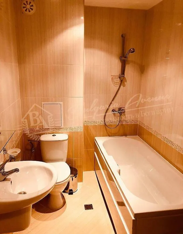 Просторная, уютная студия в 50 м от пляжа, в г. Святой Влас