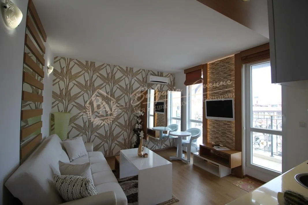 Меблированная, просторная студия в элитном комплексе в к.Солнечный берег