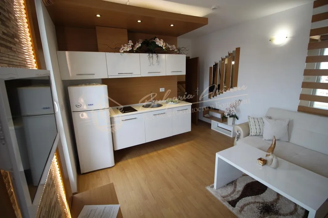 Меблированная, просторная студия в элитном комплексе в к.Солнечный берег