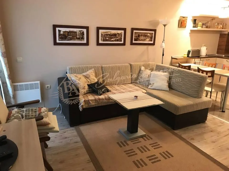 Просторная студия с видом на море в 120 м от пляжа, г.Несебър