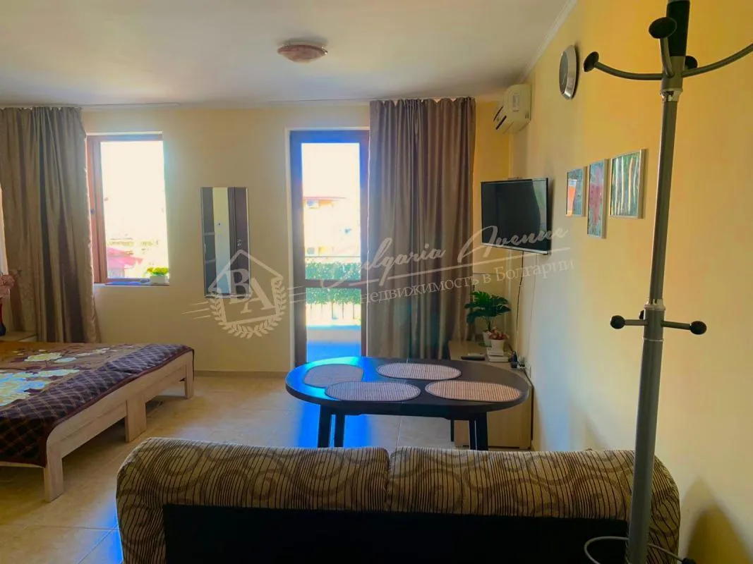 Новая, просторная студия в метрах от пляжа в Равде