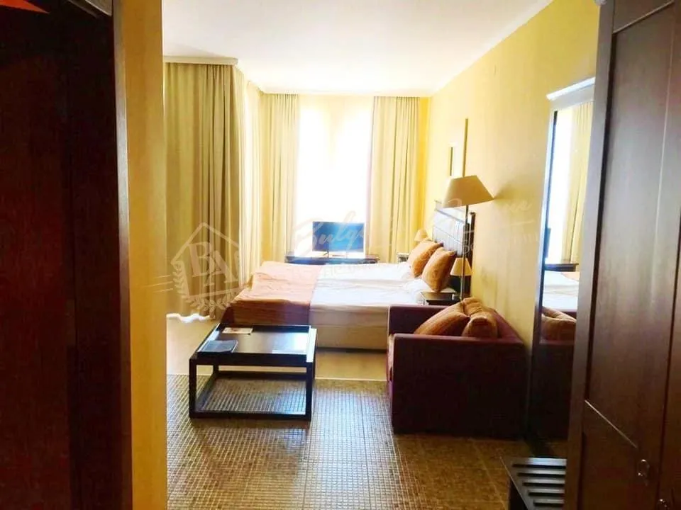 Просторная студия в элитном комплексе Барсело Роял Бич, к.Солнечный берег