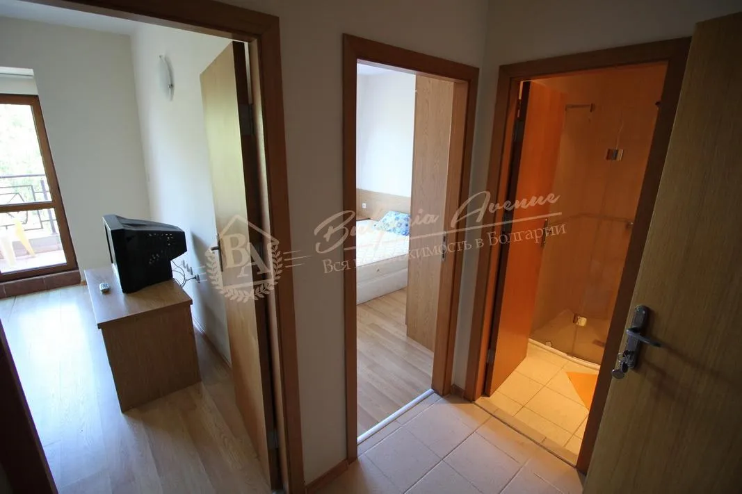 Меблированная квартира с 1 спальней на второй линии, к.Солнечный берег