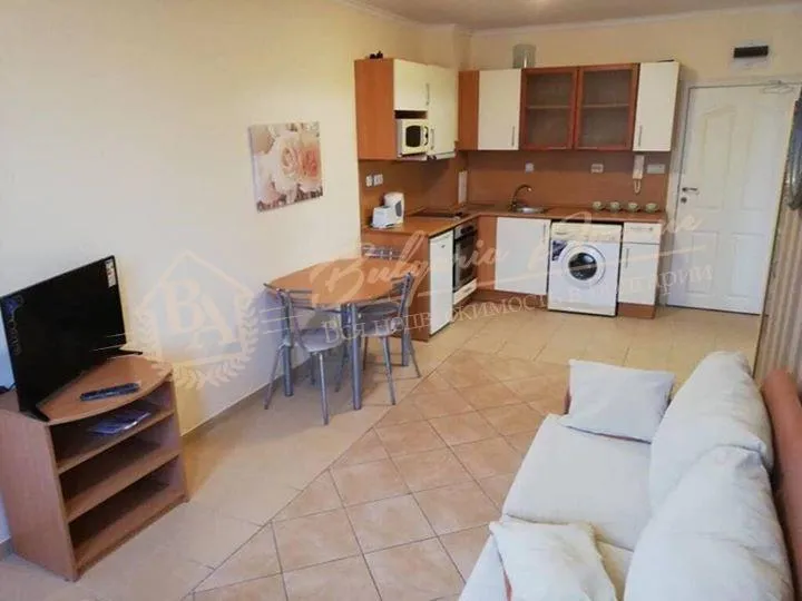 Апартамент с 1 спальней в закрытом комплексе, к. Солнечный Берег