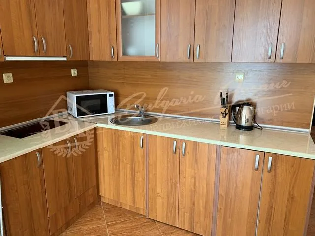 Меблированный апартамент с 1 спальней в 120 м от моря, г.Св.Влас