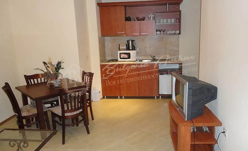 Меблированная, двухкомнатная квартира в Палацо, к.Солнечный берег