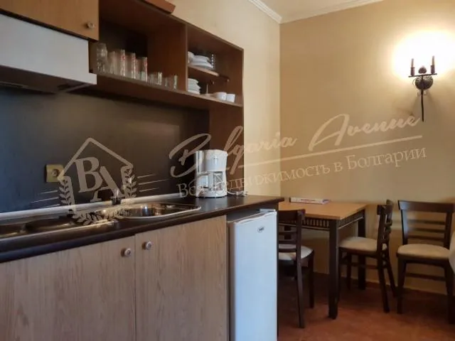 Меблированный апартамент с 1 спальней на 1 линии моря, к.Елените