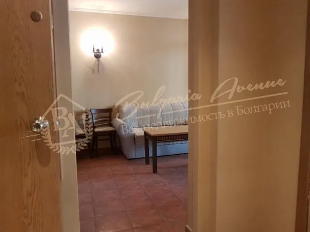 Меблированный апартамент с 1 спальней на 1 линии моря, к.Елените