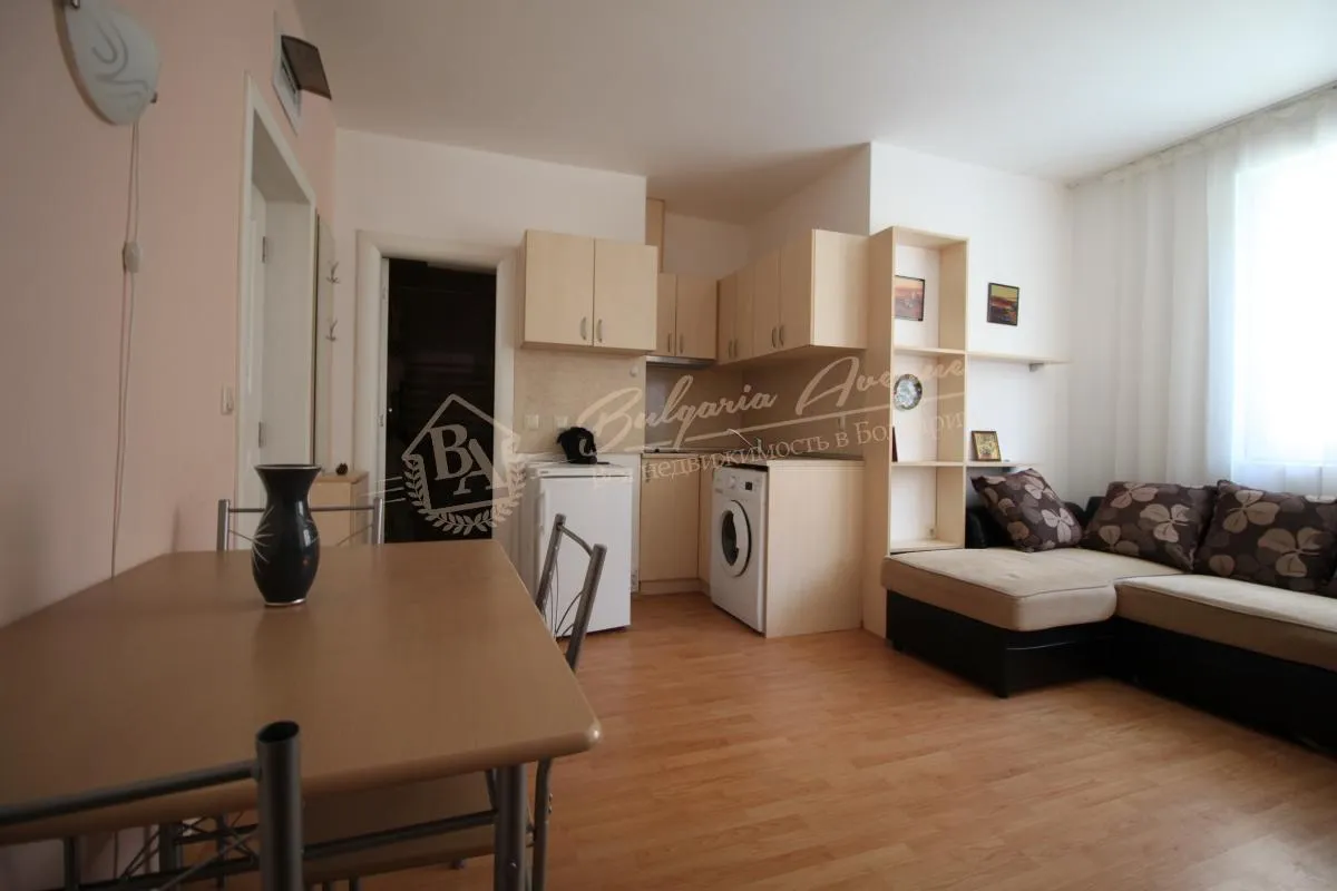 Двухкомнатная квартира с мебелью на море в к.Солненчый Берег