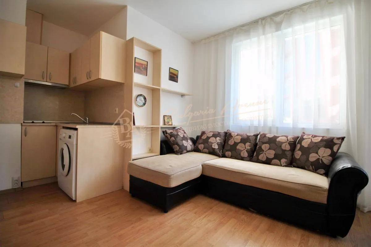 Двухкомнатная квартира с мебелью на море в к.Солненчый Берег