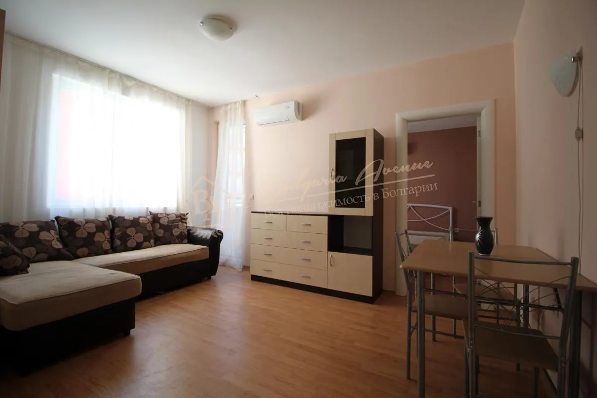 Двухкомнатная квартира с мебелью на море в к.Солненчый Берег