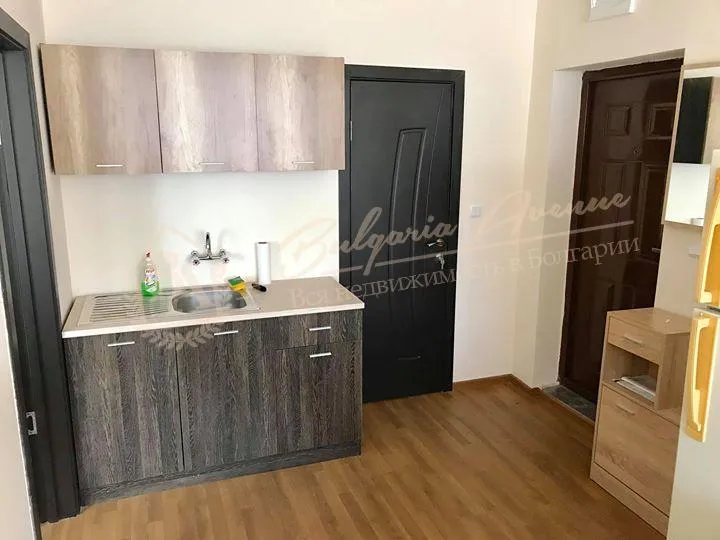 Двухкомнатная квартира с мебелью, без платы за обслуживание в г.Несебр