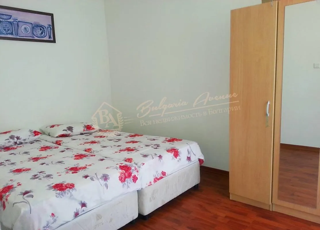 Двухкомнатная квартира в центральной части к.Солнечный берег