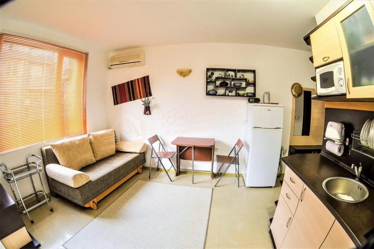 Уютный апартамент с 1 спальней со своей парковкой у моря, к.Солнечный берег