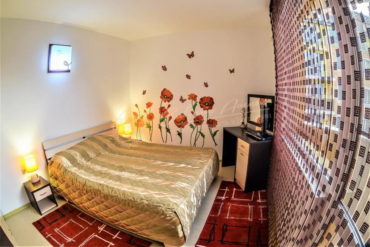 Уютный апартамент с 1 спальней со своей парковкой у моря, к.Солнечный берег