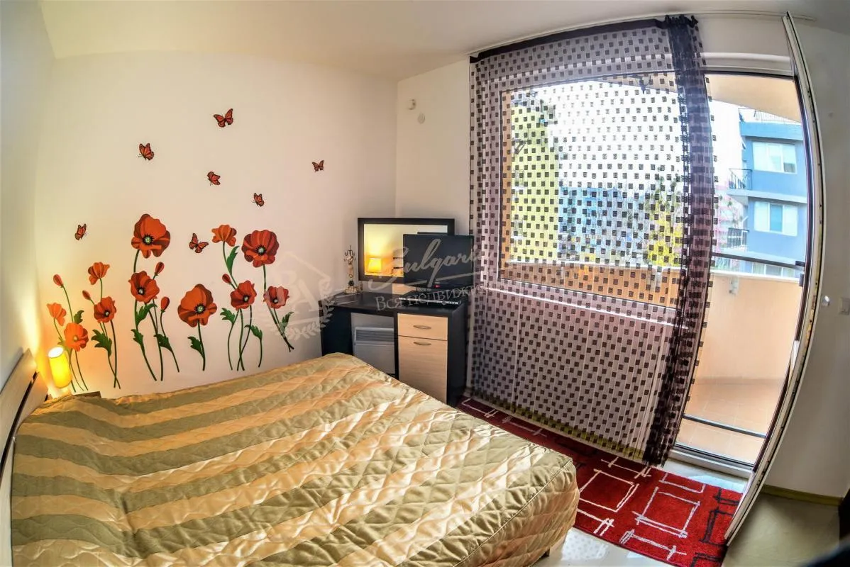 Уютный апартамент с 1 спальней со своей парковкой у моря, к.Солнечный берег