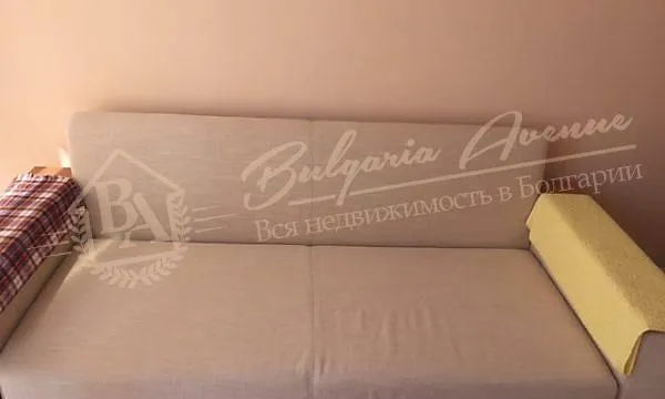 Двухкомнатная квартира в жилом доме с видом на море, Равда