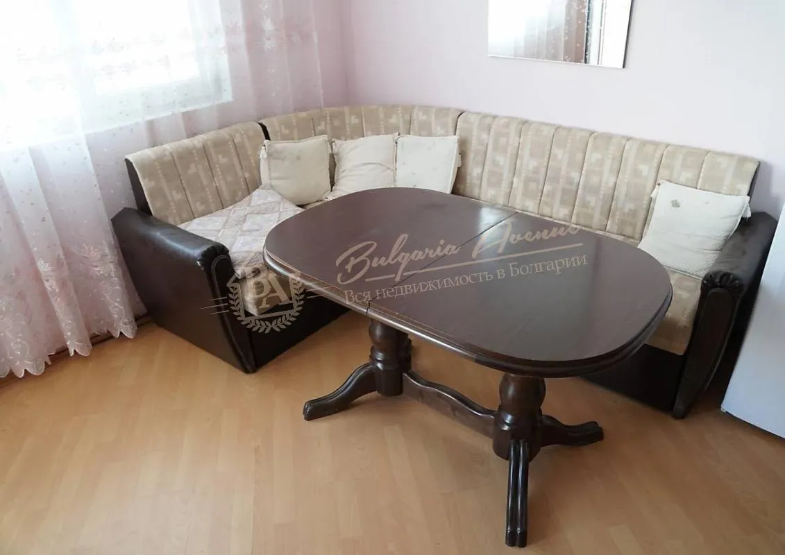 Двухкомнатная квартира без таксы поддержки у моря в с.Равда