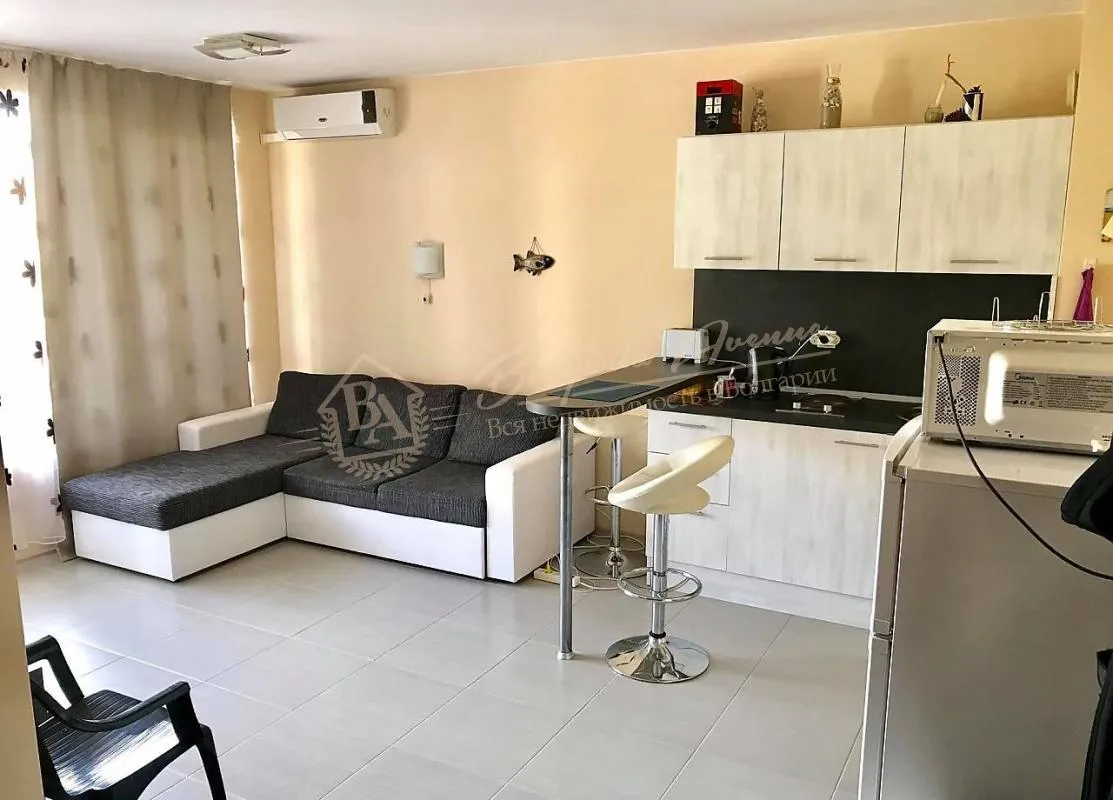 Меблированная квартира без таксы поддержки всего в 5 минутах от пляжа