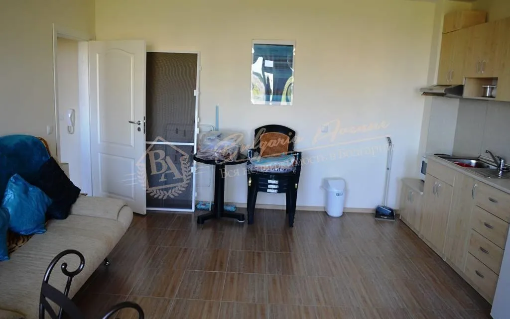 Двухкомнатная квартира с видом на море и виноградники в г.Святой Влас