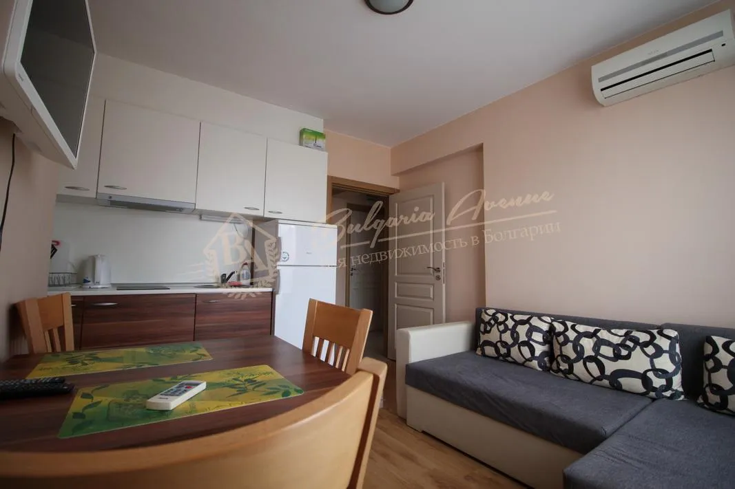 Апартамент с 1 спальней в закрытом комплексе у моря, к.Солнечный берег