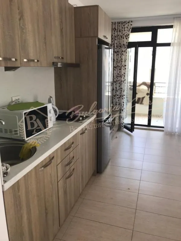 Двухкомнатная квартира с мебелью на 1 линии моря в г.Созополь