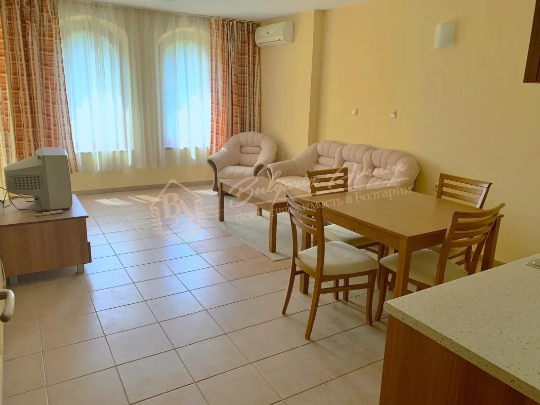 Просторный апартамент с 1 спальней у моря рядом с парком, к.Солнечный Берег