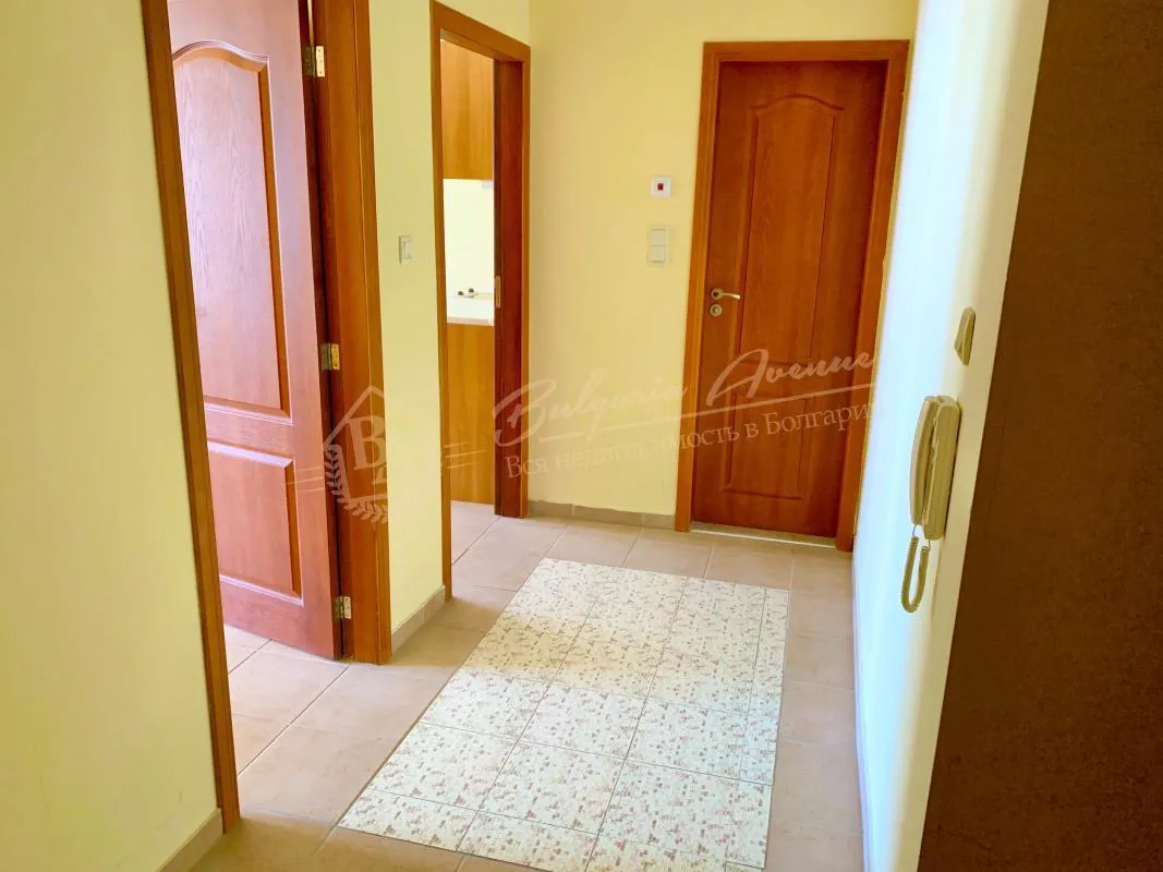 Просторный апартамент с 1 спальней у моря рядом с парком, к.Солнечный Берег